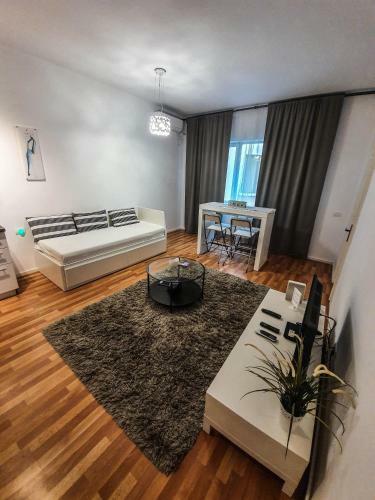Sunrise Apartments