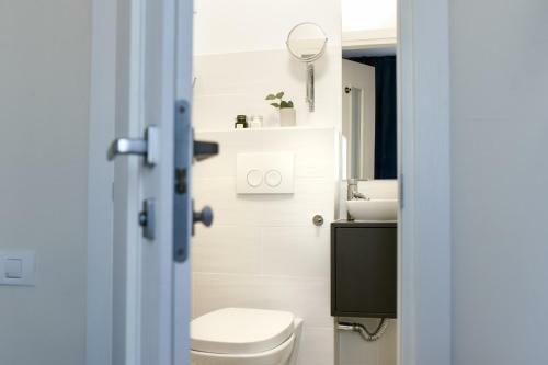 The Dream Apartment - Near Radisson Hotel