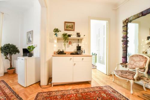 The Little Paris Apartment In Central Bucharest