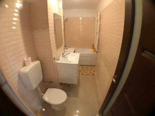 Apartamento Le Gar�on De Cristina-simple,quiet,spacious Studio