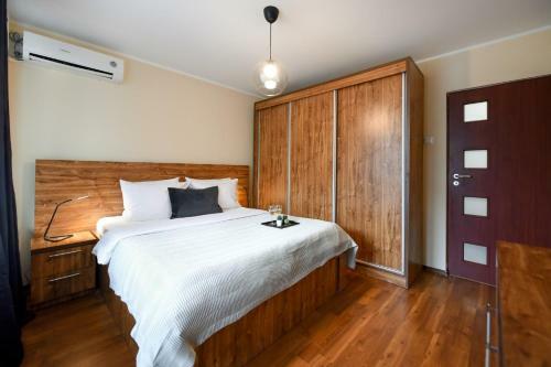 The Chic & Modern Apartment - Homey Bucharest