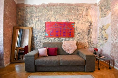 The Brancovanian Apartment - Cismigiu Park