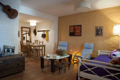 Excelente Ubicaci�n. Casa De Dise�o Vintage