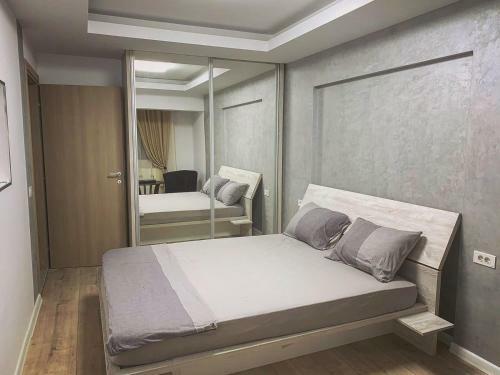 Apartamento Mega Residance Studios