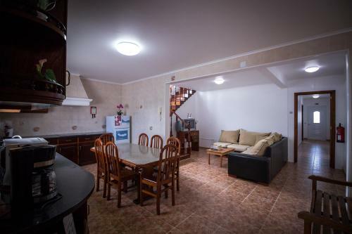 Hostal Ponta Delgada Guest House 2