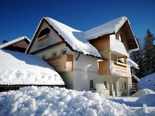 Trisa Apartments