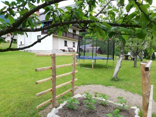 Apartma Pri Bregarju