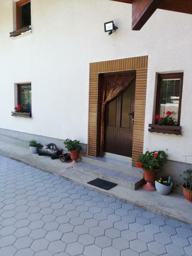 Apartma Pri Bregarju