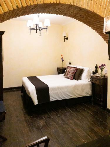 Casa Noble Hotel