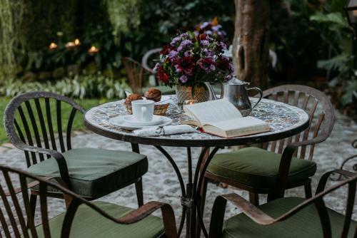 Casa Noble Hotel
