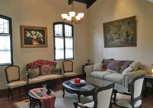 Casa De La Alameda