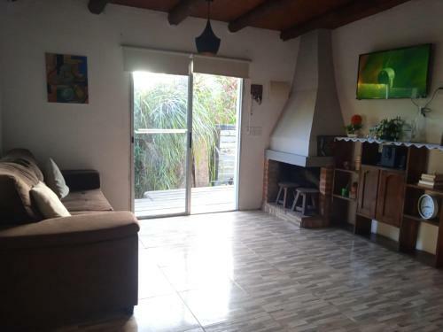Hermosa Casita A Pocas Cuadras de La Playa
