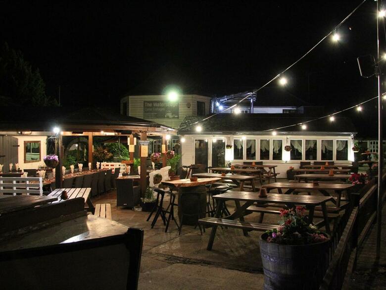 Posada The Watersedge, Canal Cottages