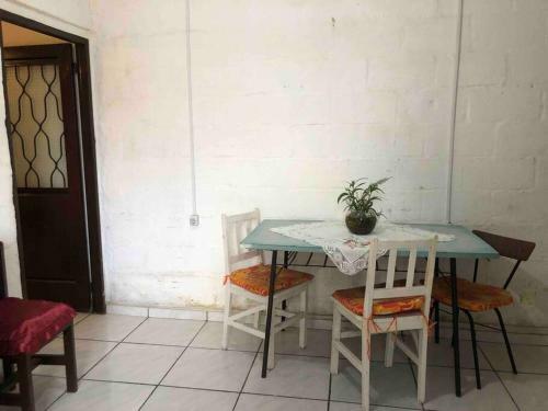 Apartamento Peque�o Charr�a. Casa Adosada C�moda Y Luminosa