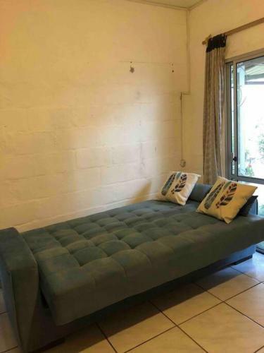 Apartamento Peque�o Charr�a. Casa Adosada C�moda Y Luminosa