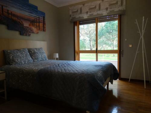 Azurara Beach Large And Sunny Apartment