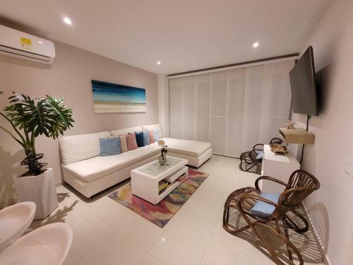 Apartamento, En Primera Linea De Playa