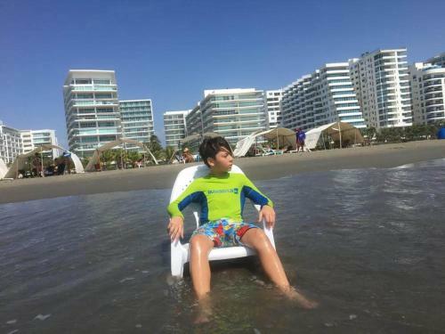 Apartamento, En Primera Linea De Playa
