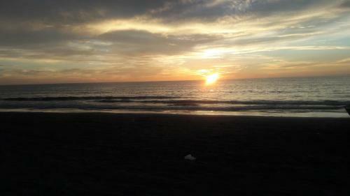 Apartamento, En Primera Linea De Playa