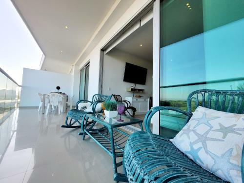 Apartamento, En Primera Linea De Playa