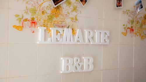 Hostal Le Marie B&B