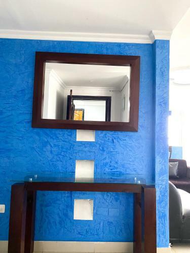 Apartamentos En Edificio Los Delfines