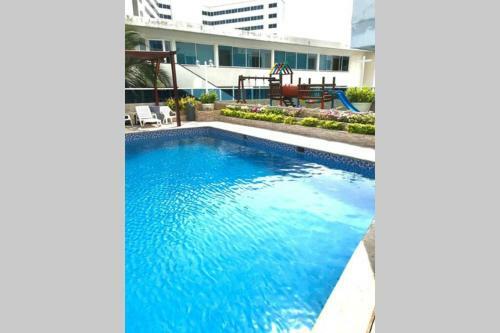 C�modo Aparta-estudio Con Vista Al Mar- Zona Norte