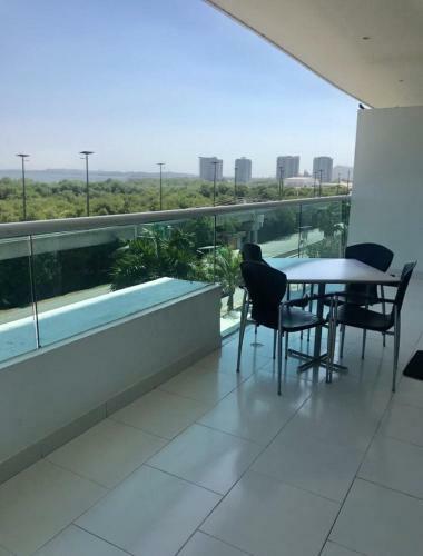 Apartamento Morros 922 UNA Alcoba Edificio Frente Al Mar