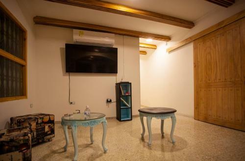 Albergue Hostal El Bando