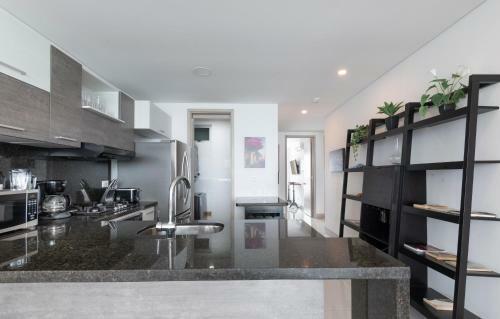 3br Chic Oceanfront Apartment With Amazing City And Ocean Views