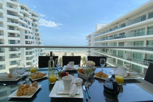 Enchanting + Unique Beachfront Apartment Rnt 96485