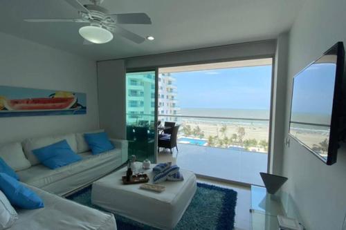 Enchanting + Unique Beachfront Apartment Rnt 96485