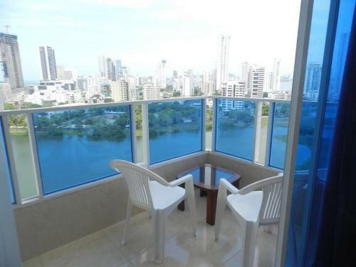 Apartamento En Cartagena, Edificio Nuevo Conquistador 14-07