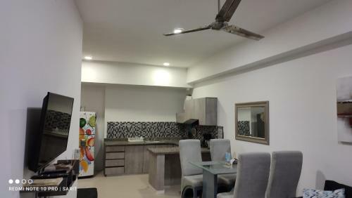 Apartamento Full. #508. 2 Hab. 2 Ba�os. Balcon.