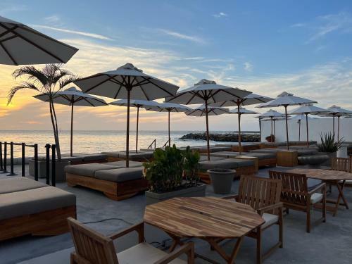 Hotel Wala Beach Club