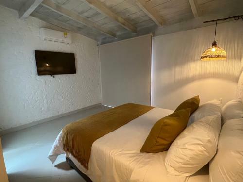 Hotel Wala Beach Club