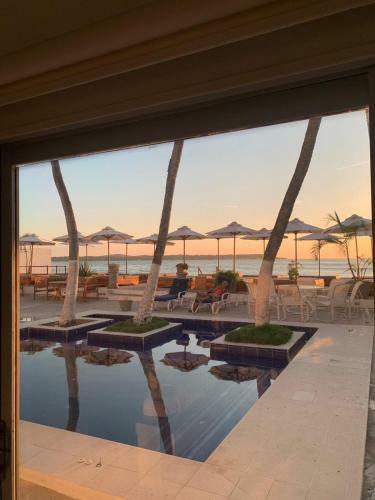 Hotel Wala Beach Club