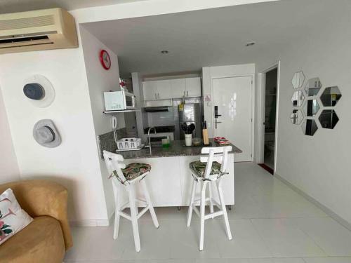 Nice Apartment With Direct Access To The Beach!
