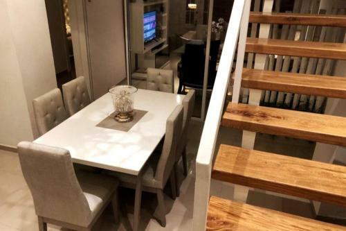Apartamento Beautiful Loft Duplex In The Old Town