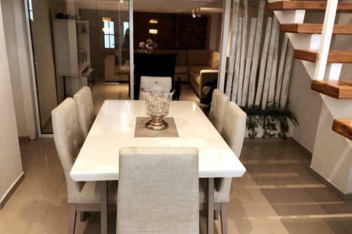 Apartamento Beautiful Loft Duplex In The Old Town