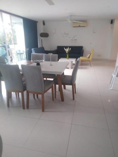 Apartamento Luxury Playa Azul Cartagena 200m�