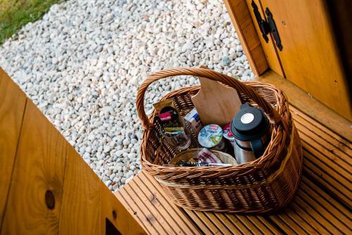 Bed & Breakfast Glamping Ob Robu Gozda