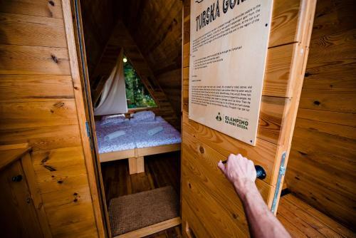 Bed & Breakfast Glamping Ob Robu Gozda