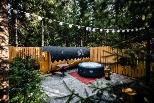 Bed & Breakfast Glamping Ob Robu Gozda
