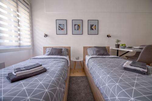 Hostal Sunrise Apartments
