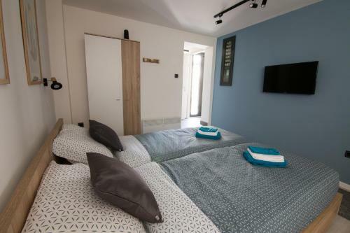 Hostal Sunrise Apartments