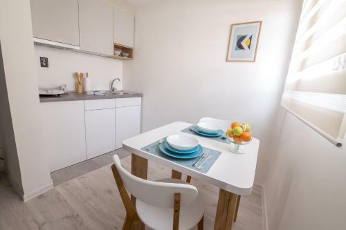 Hostal Sunrise Apartments