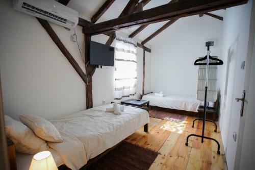 Hostal Epicenter