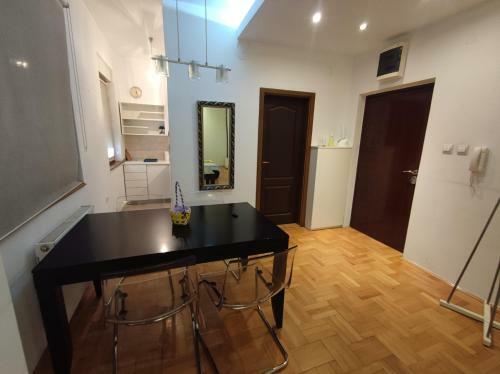 Bd Apartment