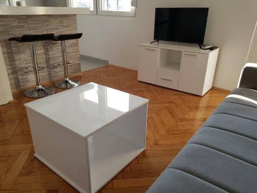 Kiki Apartment Obrenoviceva